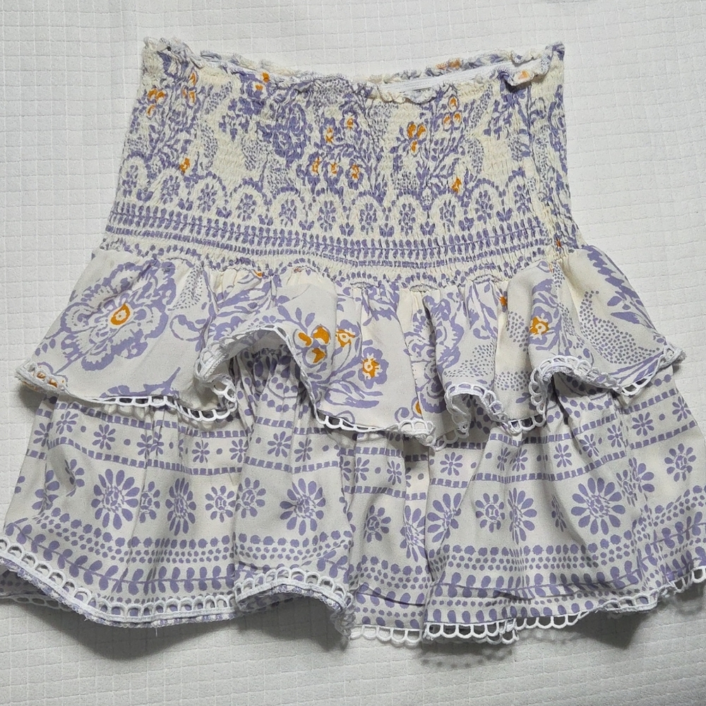 Elegant Floral Lace Trim Mini Skirt